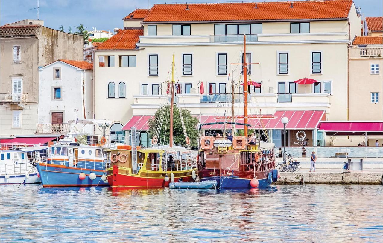 Cozy Apartment In Krk With Kitchen คิร์ก ภายนอก รูปภาพ